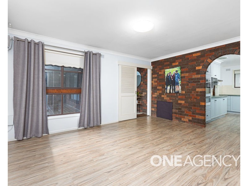 19 NORFOLK AVENUE, Lake Albert NSW 2650