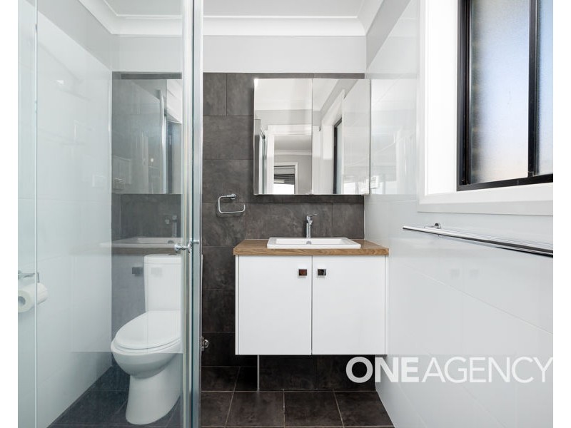 7 LOVELL PLACE, Lloyd NSW 2650