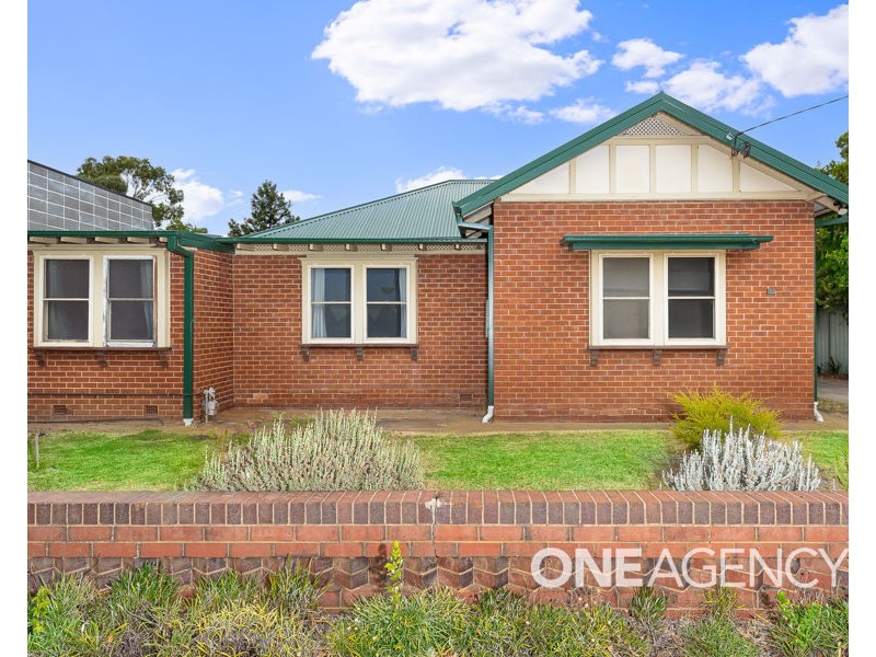 22 MEURANT AVENUE, Wagga Wagga NSW 2650