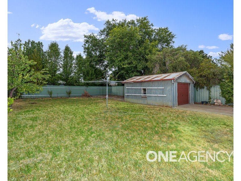 22 MEURANT AVENUE, Wagga Wagga NSW 2650