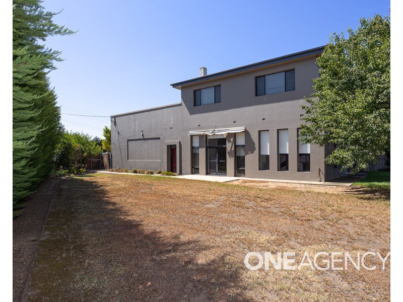 143 HAMPDEN AVENUE, North Wagga Wagga NSW 2650