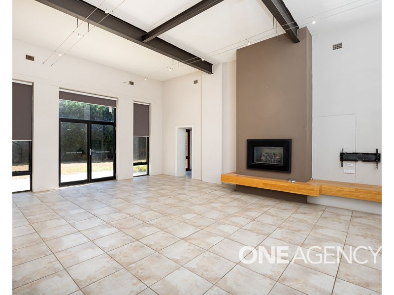 143 HAMPDEN AVENUE, North Wagga Wagga NSW 2650