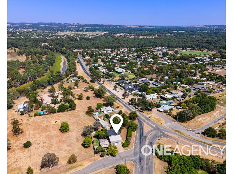 143 HAMPDEN AVENUE, North Wagga Wagga NSW 2650