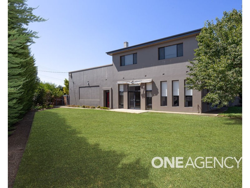 143 HAMPDEN AVENUE, North Wagga Wagga NSW 2650