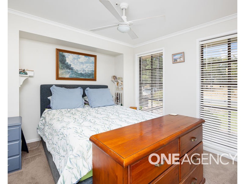 11 CRAFT STREET, Lake Albert NSW 2650