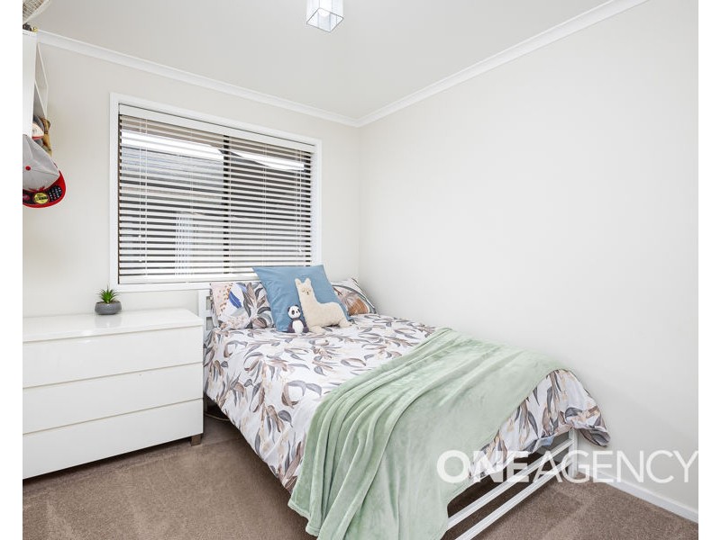 11 CRAFT STREET, Lake Albert NSW 2650