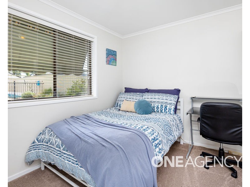 11 CRAFT STREET, Lake Albert NSW 2650