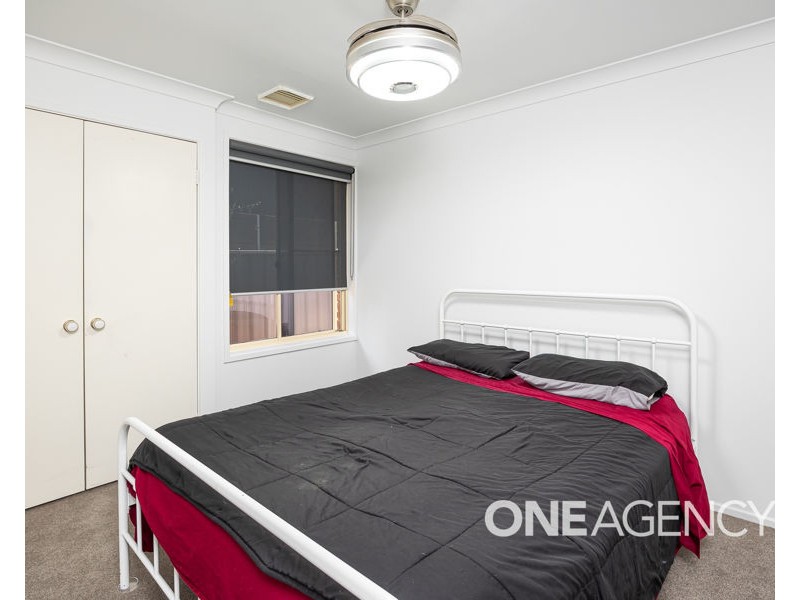 14 LAVENDER PLACE, Lake Albert NSW 2650