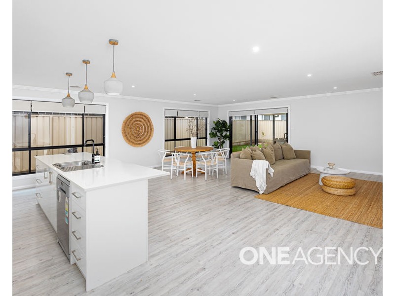 3 RONALD STREET, Gobbagombalin NSW 2650