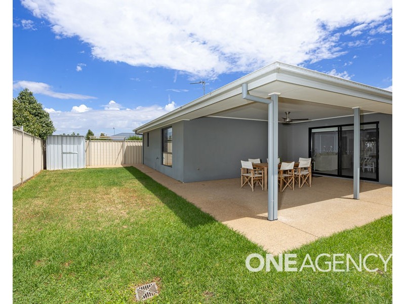 3 RONALD STREET, Gobbagombalin NSW 2650