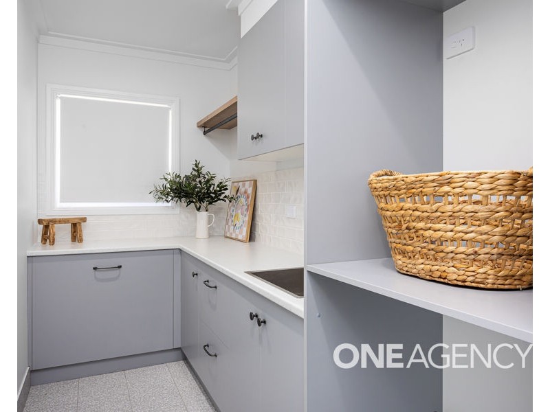 1 PINE COURT, Springvale NSW 2650