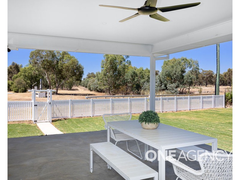 1 PINE COURT, Springvale NSW 2650