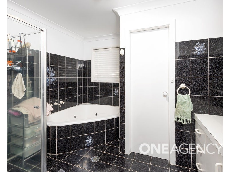 27 BEREMBEE ROAD, Bourkelands NSW 2650