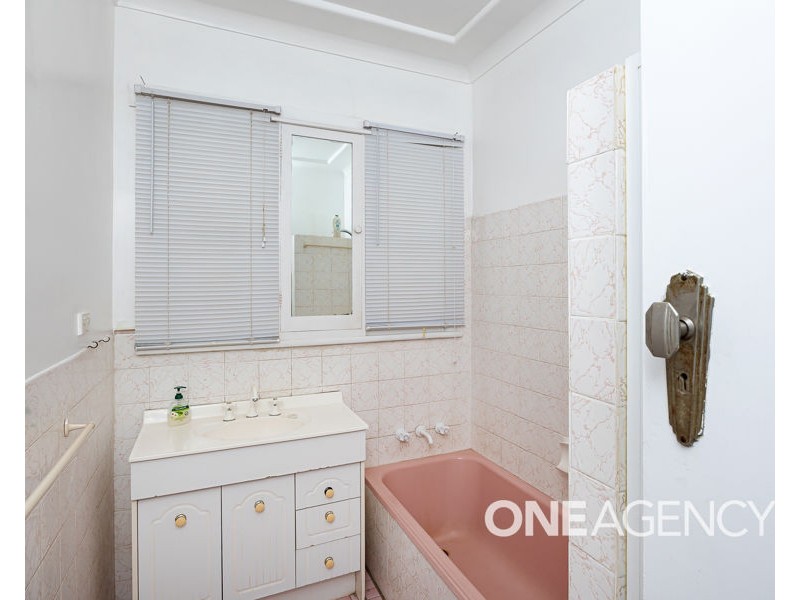 10 URANA STREET, Turvey Park NSW 2650