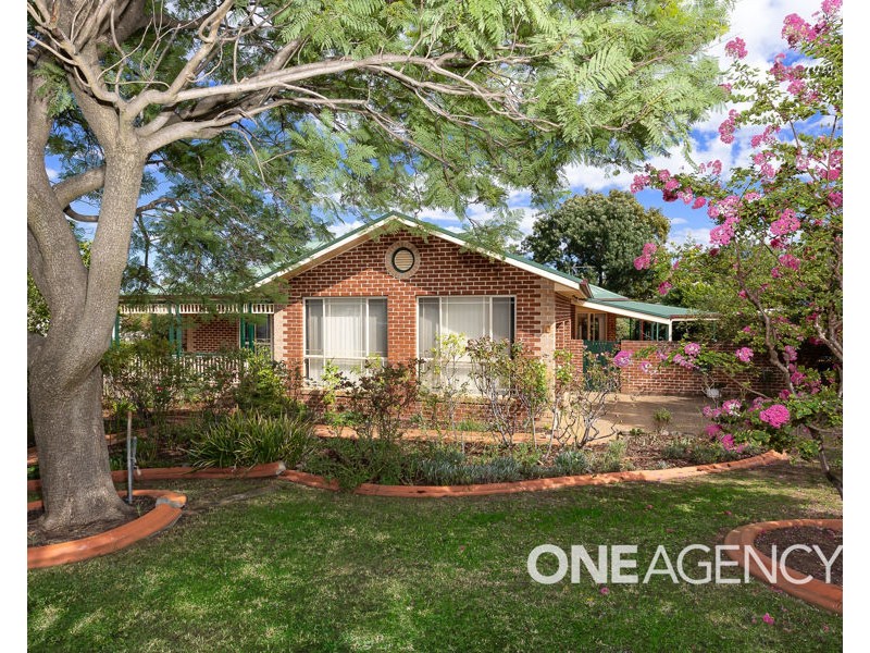 10 WILGOMA STREET, Bourkelands NSW 2650