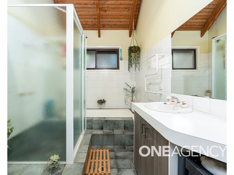 39 CHURCHILL AVENUE, Kooringal NSW 2650