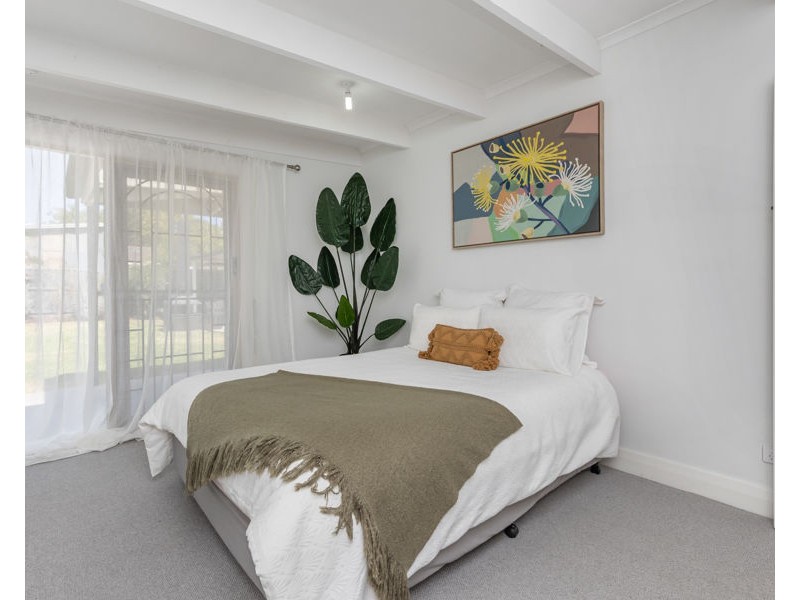 106 URANA STREET, Turvey Park NSW 2650