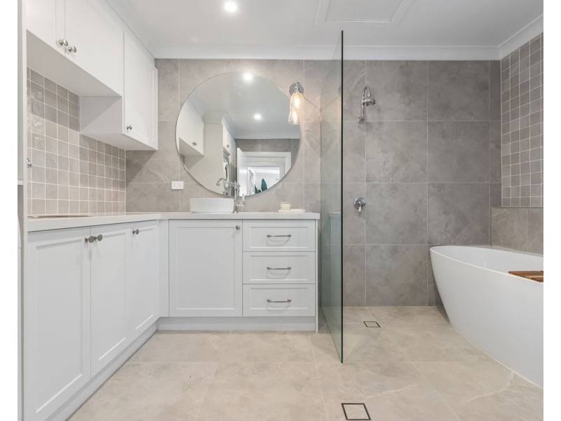 106 URANA STREET, Turvey Park NSW 2650