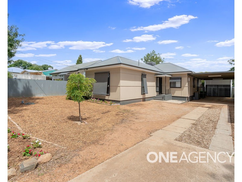12 CASTLEREAGH AVENUE, Mount Austin NSW 2650