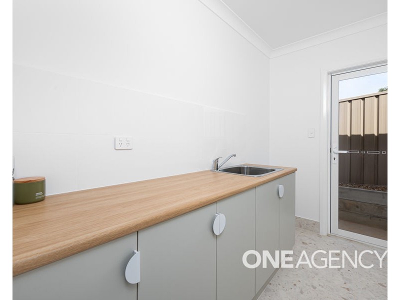 24 PRESTON CRESCENT, Lloyd NSW 2650