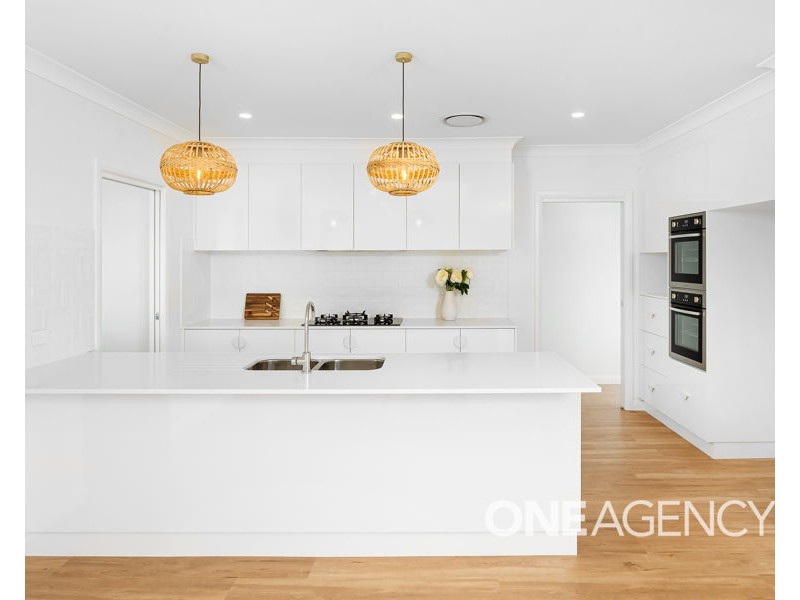 24 PRESTON CRESCENT, Lloyd NSW 2650