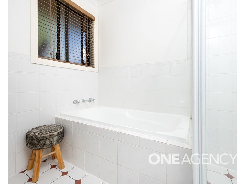 8 GALLEON PLACE, Estella NSW 2650