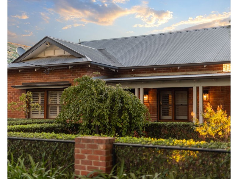 68 THORNE STREET, Wagga Wagga NSW 2650
