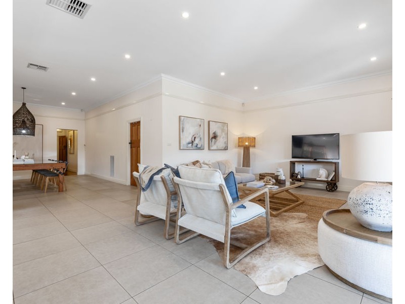 68 THORNE STREET, Wagga Wagga NSW 2650
