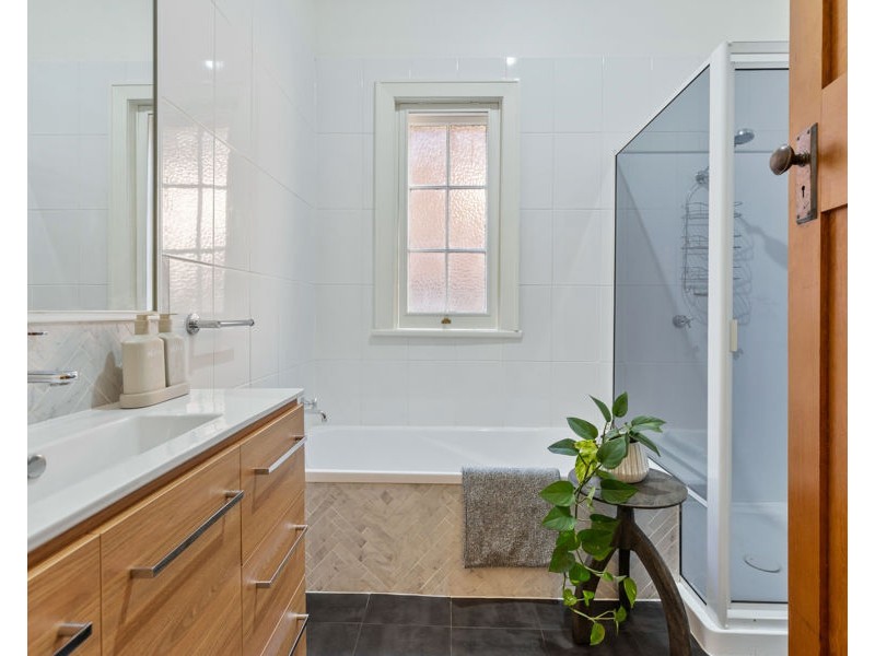 68 THORNE STREET, Wagga Wagga NSW 2650