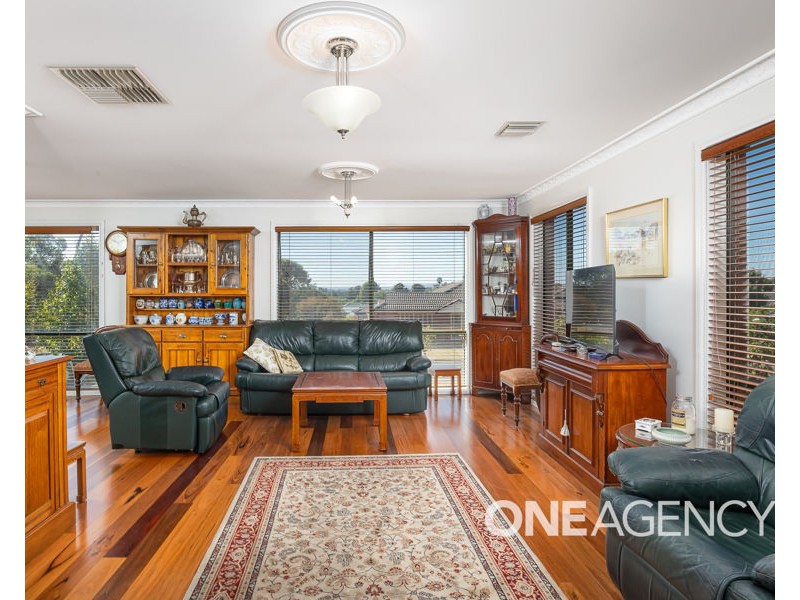 14 ROBERTS WAY, Kooringal NSW 2650