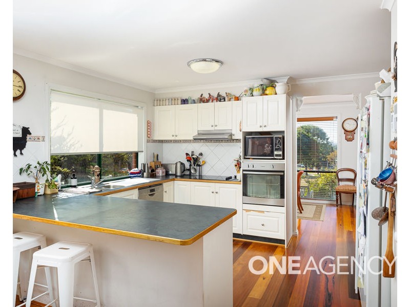 14 ROBERTS WAY, Kooringal NSW 2650