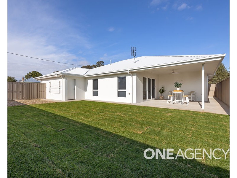 92 WALLACE STREET, Coolamon NSW 2701