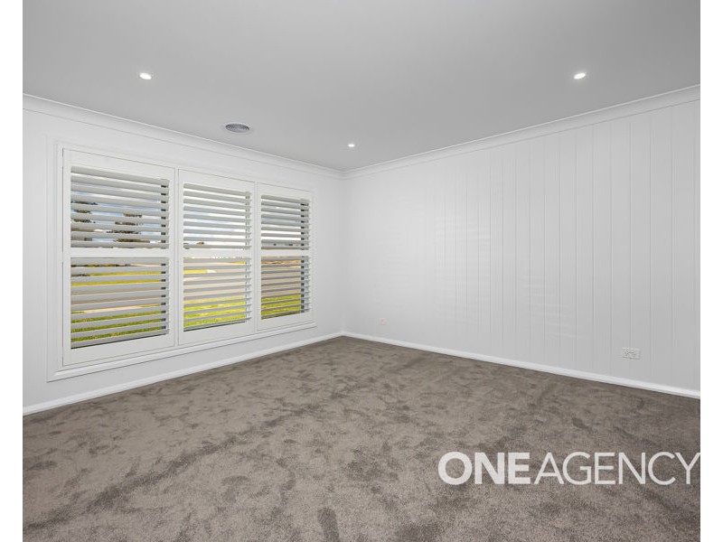 1 DENNY CRESCENT, Gobbagombalin NSW 2650