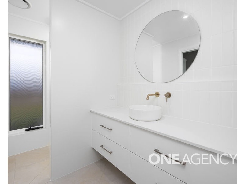 1 DENNY CRESCENT, Gobbagombalin NSW 2650