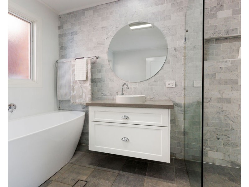 61 BEST STREET, Wagga Wagga NSW 2650