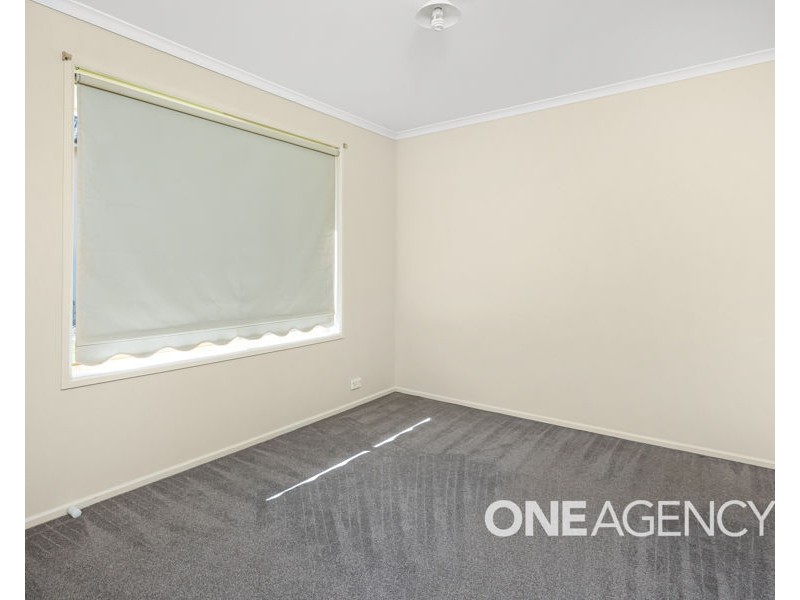 35 LANSDOWNE AVENUE, Lake Albert NSW 2650