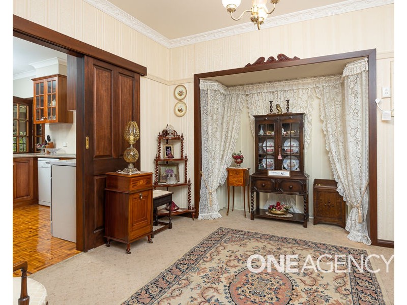 10 PLUMPTON ROAD, Kooringal NSW 2650