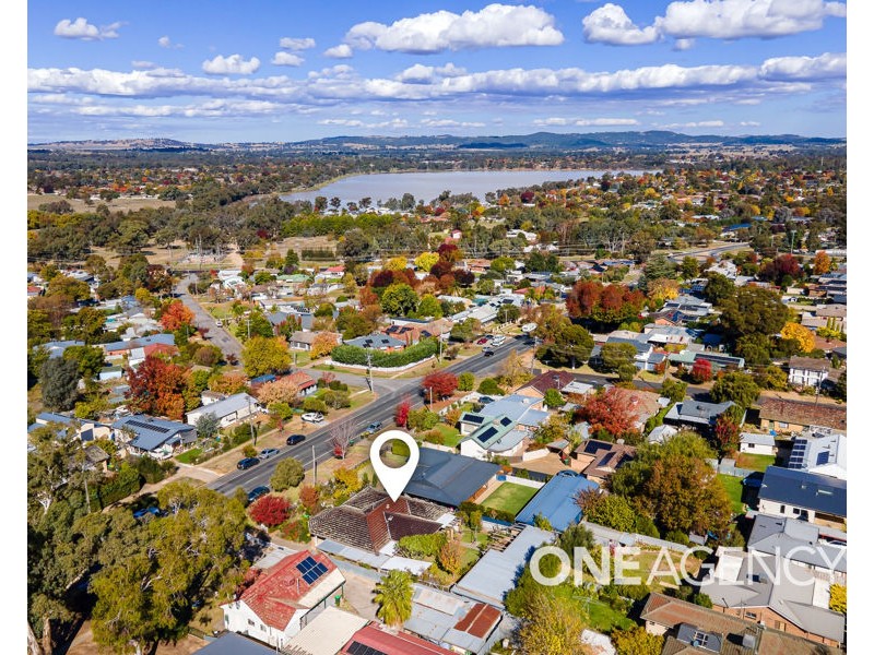 10 PLUMPTON ROAD, Kooringal NSW 2650