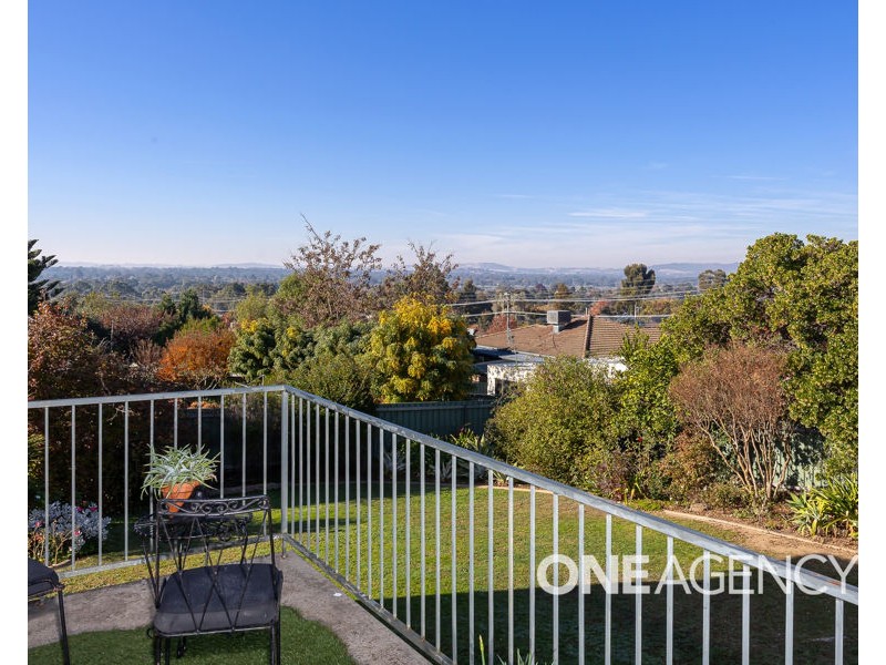 51 MERINDA CRESCENT, Kooringal NSW 2650