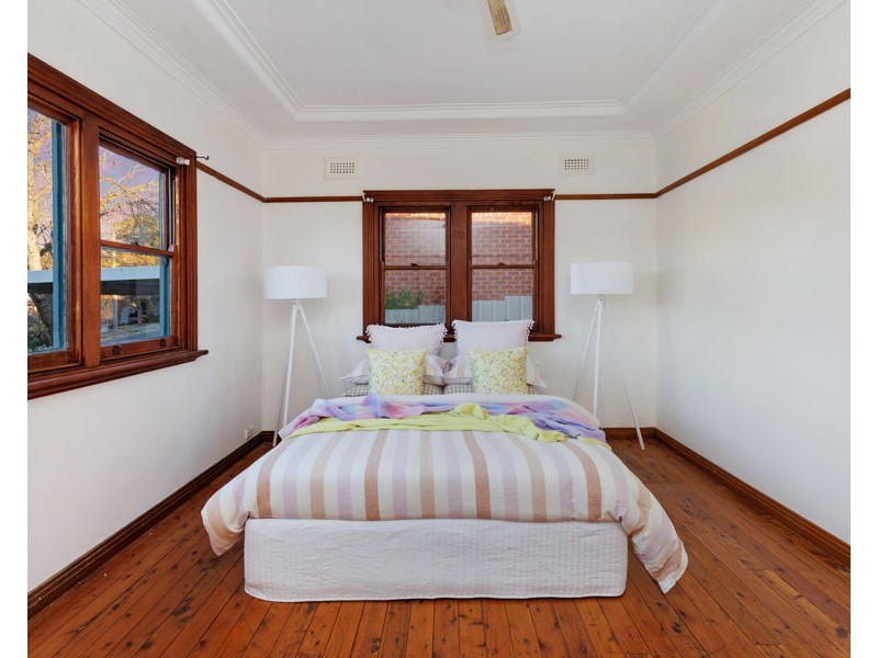 14 BLAMEY STREET, Turvey Park NSW 2650