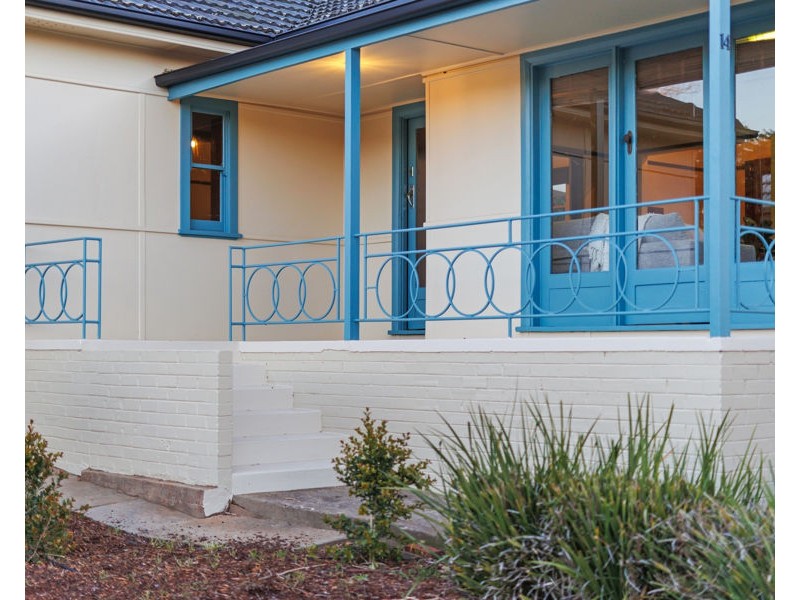 14 BLAMEY STREET, Turvey Park NSW 2650