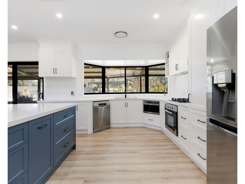 1 CORREA PLACE, Springvale NSW 2650