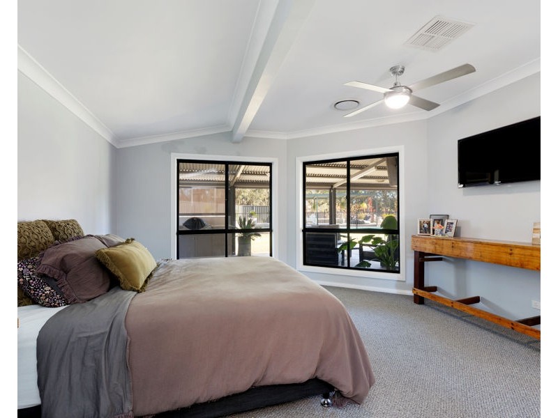 1 CORREA PLACE, Springvale NSW 2650