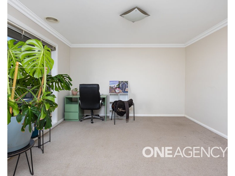 9 CHARLTON STREET, Boorooma NSW 2650