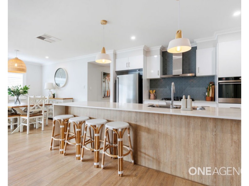 28 YENDA AVENUE, Gobbagombalin NSW 2650