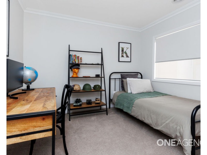 28 YENDA AVENUE, Gobbagombalin NSW 2650