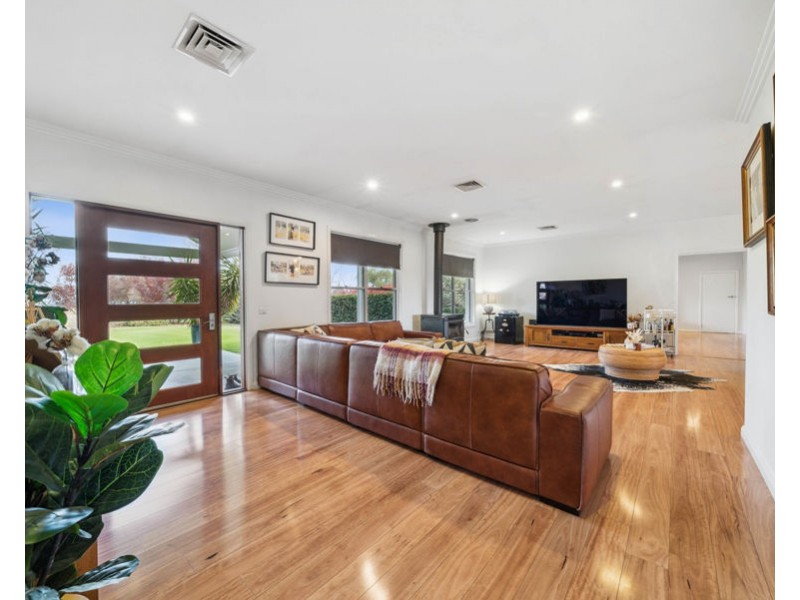 18 DUNNS ROAD, Eunanoreenya NSW 2650