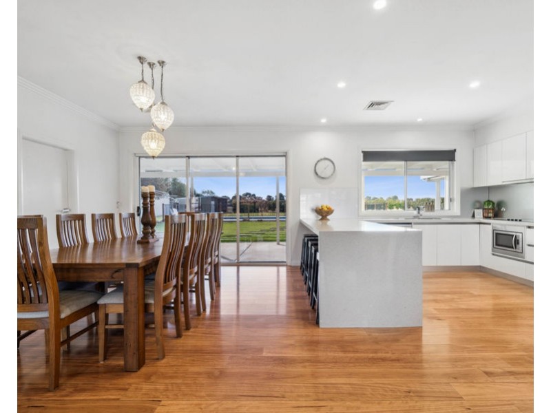 18 DUNNS ROAD, Eunanoreenya NSW 2650