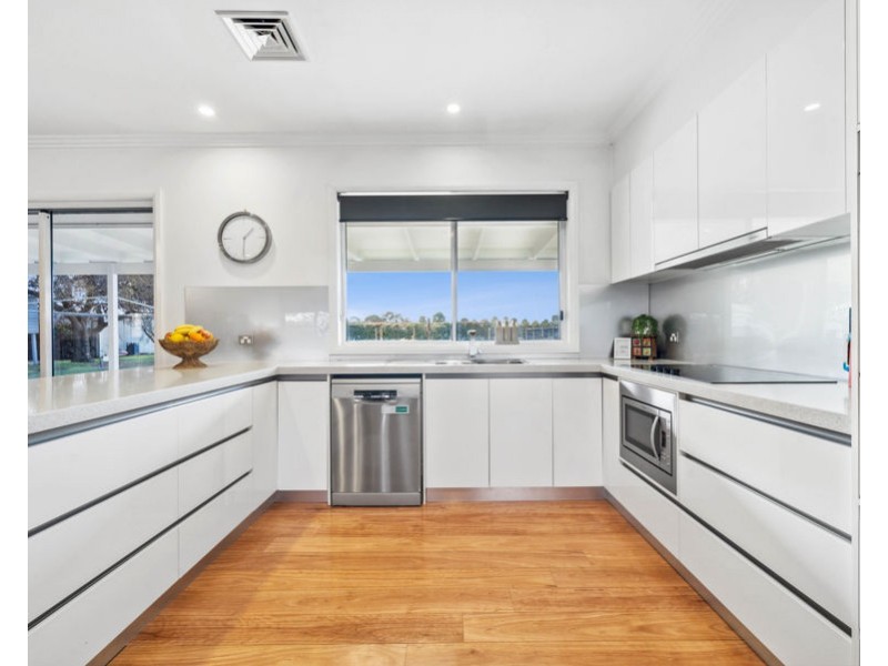 18 DUNNS ROAD, Eunanoreenya NSW 2650