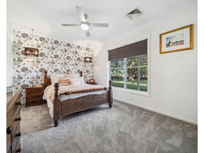 18 DUNNS ROAD, Eunanoreenya NSW 2650